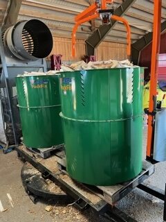 Utstyr for produksjon og pakking av ved